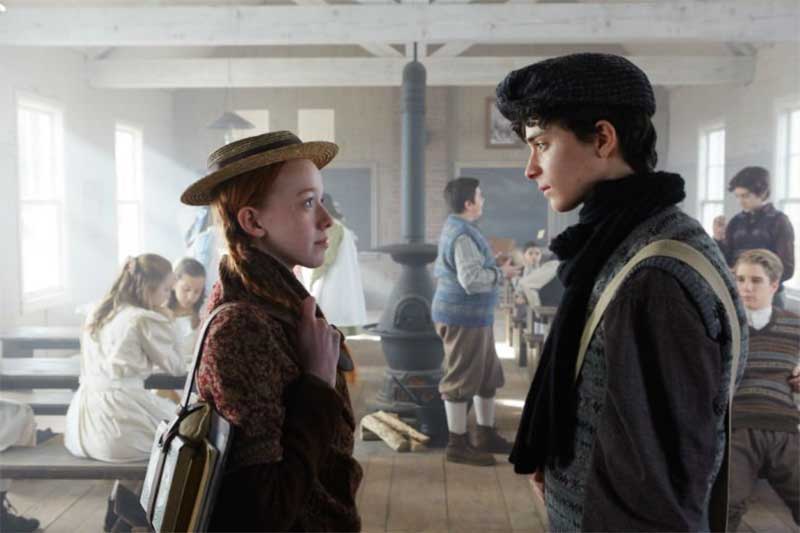 Amybeth McNulty and Lucas Jade Zumann in Anne with an E