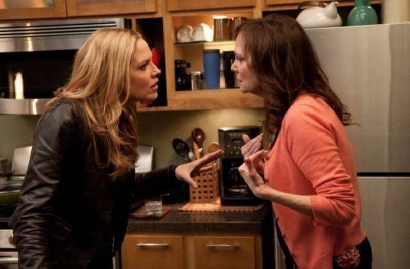 Mary McCormack and Lesley Ann Warren in In Plain Sight