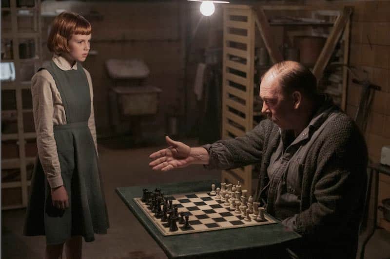 Isla Johnston and Bill Camp in The Queen's Gambit