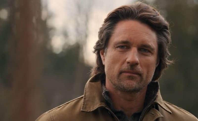 Martin Henderson in Virgin River