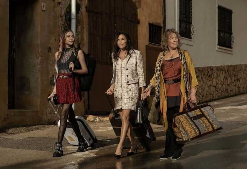 Eva Longoria, Carmen Maura, and Victoria Bazua in Land of Women
