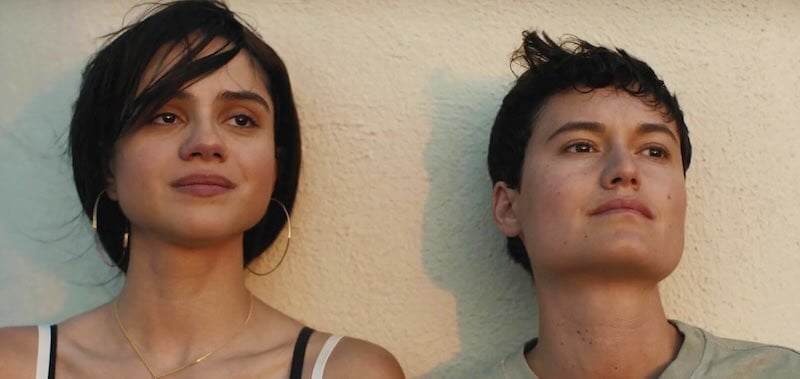 Sasha Calle and Lio Mehiel in In the Summers